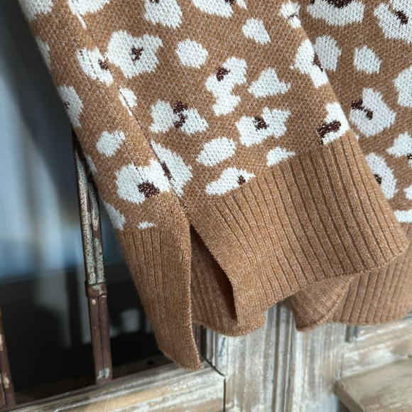 NWT Loft Leopard Print Turtleneck Sweater - Picture 7 of 8